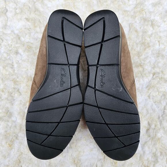 Tan Suede Sport Moc Clarks Daelyn Monarch Moccasins Size 6 Casual Leather Loafer - Picture 11 of 13